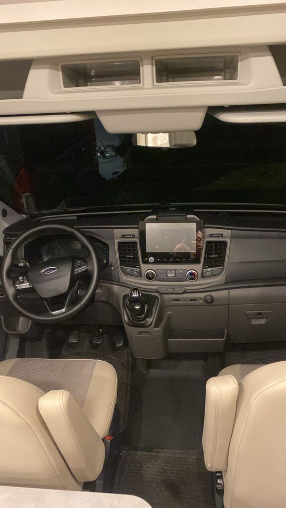 Autocaravana Etrusco Ford Transit 2022 de ocasión – Camper van potente y versátil