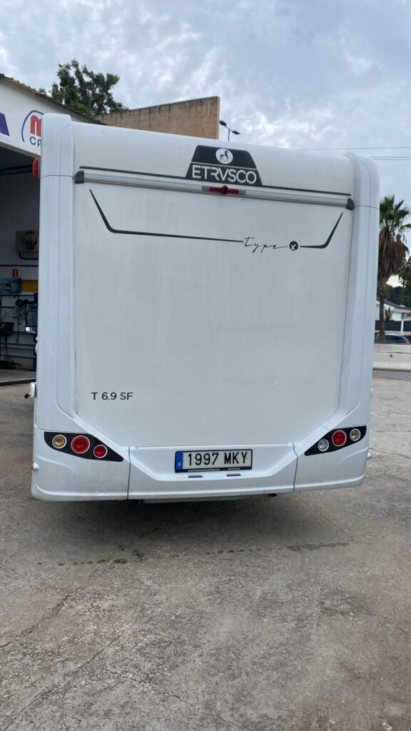 Autocaravana Etrusco Ford Transit 2022 de ocasión – Camper van potente y versátil